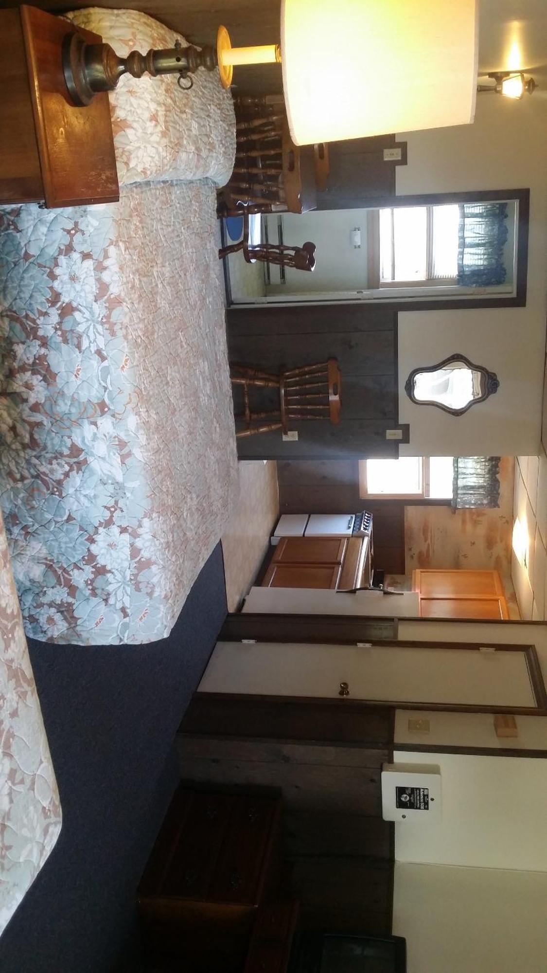 Inn Between The Beaches & Villager 3* York