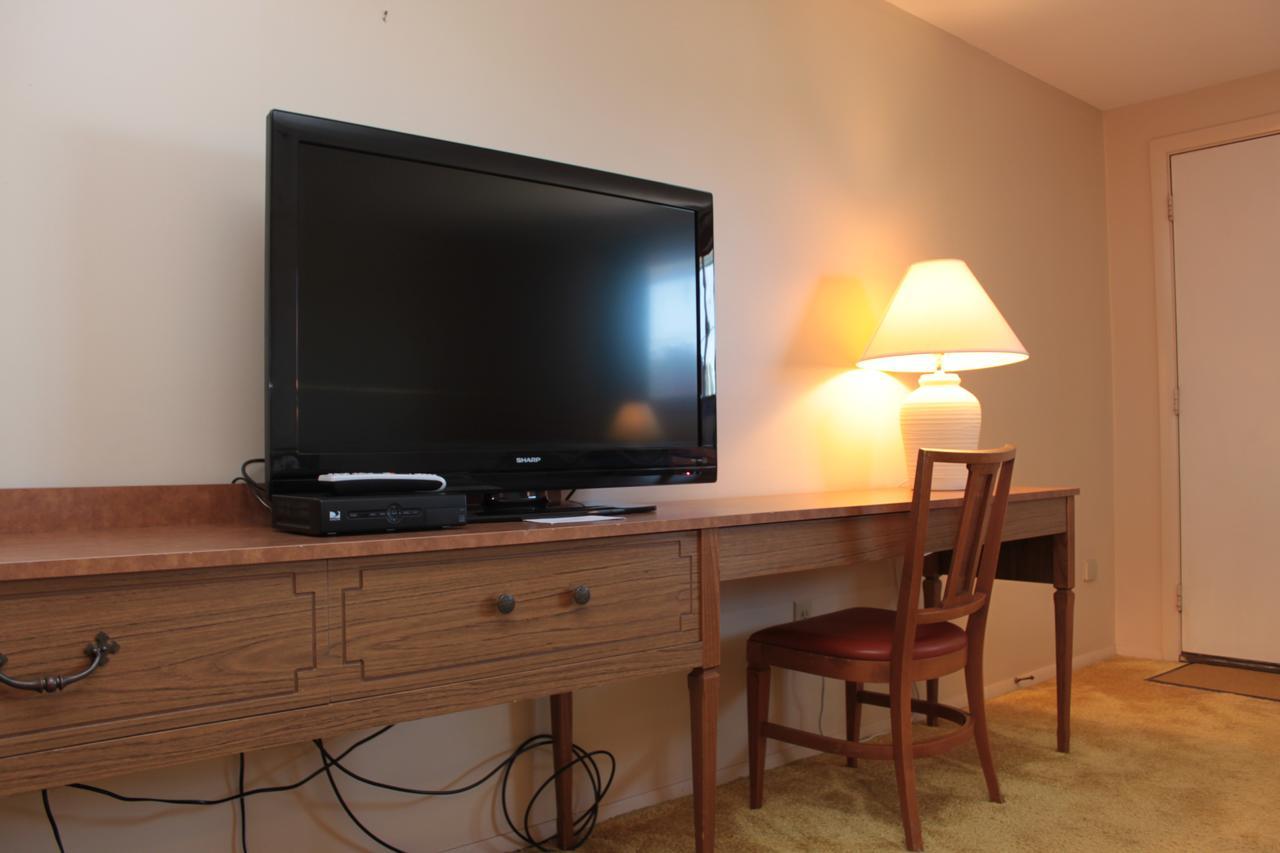 Inn Between The Beaches & Villager 3*