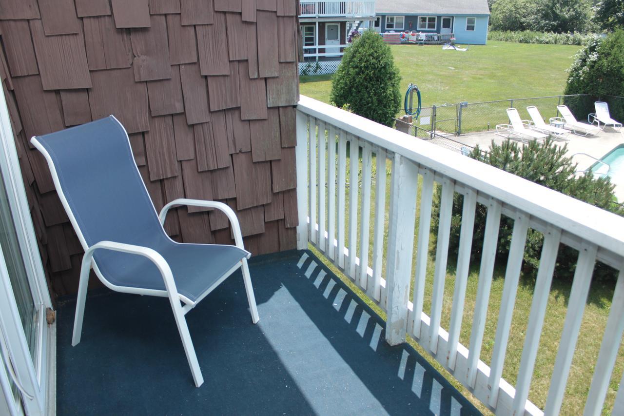 Inn Between The Beaches & Villager 3* York